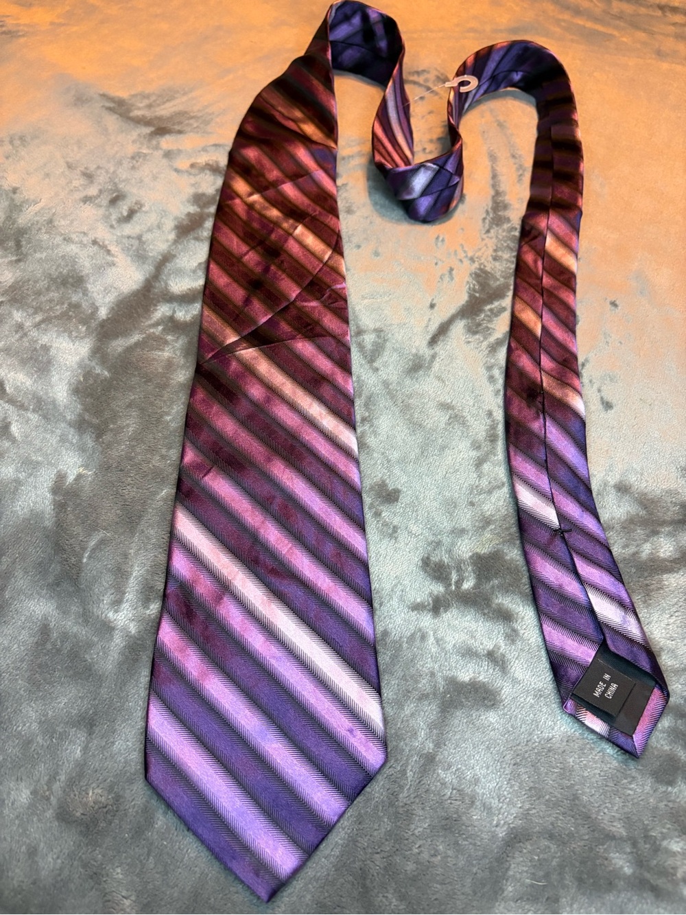 Van Heusen Purple Gradient Striped Tie